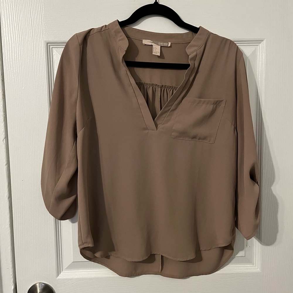 Forever 21 Tan 3/4 Sleeve V-Neck Blouse